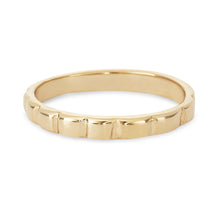Load image into Gallery viewer, Peaks and Valleys Ring - 10k Yellow Gold