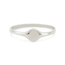 Load image into Gallery viewer, La Petite Amie Signet Ring - Sterling Silver, Engravable
