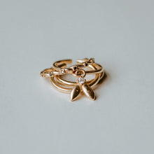 Load image into Gallery viewer, Honey Hive Black Diamond Twist Ear Cuff - 14k Gold, Black Diamond