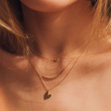 Load image into Gallery viewer, Lovely Sway Heart Necklace - 14k Yellow Gold