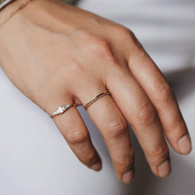Load image into Gallery viewer, Daybreak Band - 14k Yellow Gold, White Diamond