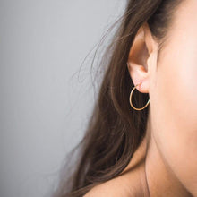 Load image into Gallery viewer, Hollow Hoops - 10k Gold