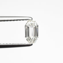 Load image into Gallery viewer, 0.60ct 6.34x3.64x2.56mm SI1 H Cut Corner Rectangle Step Cut 19438-41
