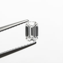 Load image into Gallery viewer, 0.50ct 5.70x3.62x2.35mm VVS2 E Cut Corner Rectangle Step Cut 🇨🇦 21311-01
