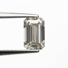 Load image into Gallery viewer, 1.00ct 7.01x4.58x3.07mm VVS2 J Cut Corner Rectangle Step 🇨🇦 Cut 27376-13
