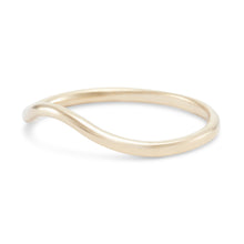 Load image into Gallery viewer, Plain Wave Band - 14k Yellow Gold
