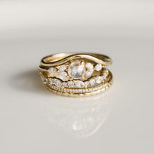 Load image into Gallery viewer, Plain Wave Band - 14k Yellow Gold
