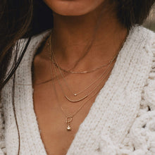 Load image into Gallery viewer, Dainty Diamond Nova Necklace - 14k Yellow Gold
