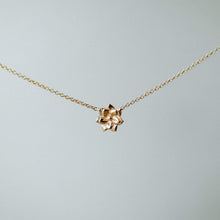 Load image into Gallery viewer, Dahlia Flower Necklace - 14k Yellow Gold
