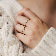 Load image into Gallery viewer, Rose Gold Endalaus I Ring - 14k Rose Gold, White Diamond
