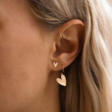 Load image into Gallery viewer, Everyday Larger Lovely Sway Hoop - 14k Rose Gold
