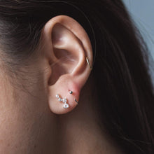 Load image into Gallery viewer, Hug Plain -Sterling Silver
