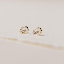 Load image into Gallery viewer, Honey Dipper Earring - 14k Yellow Gold
