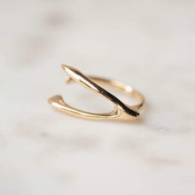 Load image into Gallery viewer, Wishbone Ring - 14 Yellow Gold
